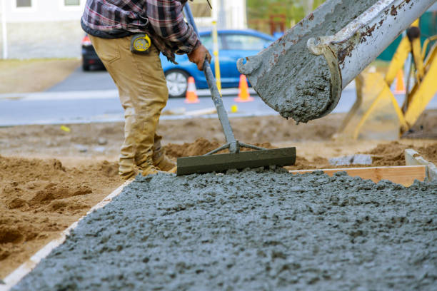 Best Concrete Sidewalk Installation  in Ricardo, TX